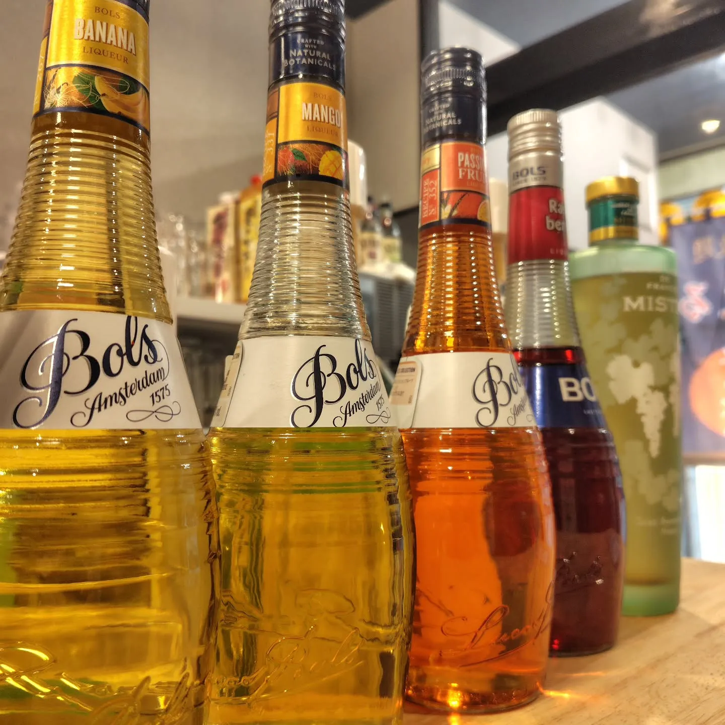 都会で話題のミスティアカクテルを松山で！特別な一杯をお得に楽...