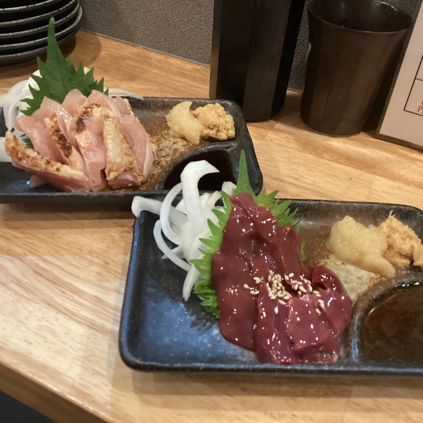 《数量限定！朝取れ鶏の肝刺し》