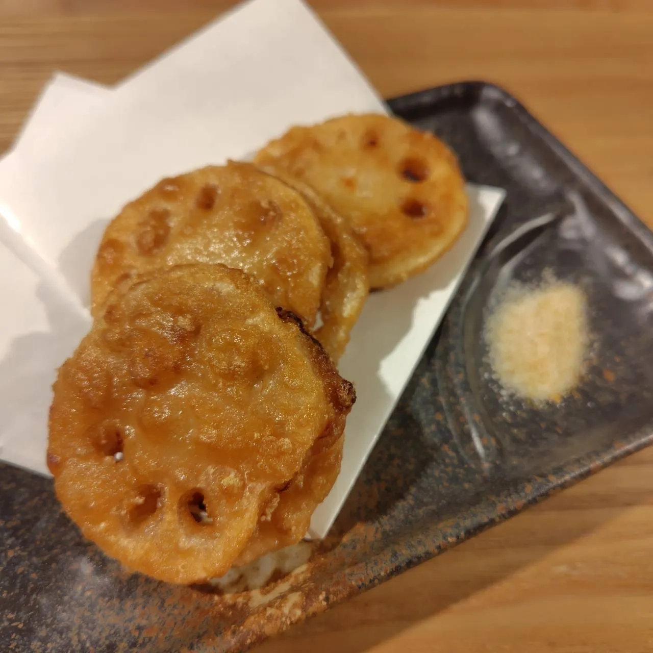 🍺《蓮根の挟み揚げ×カレー塩》