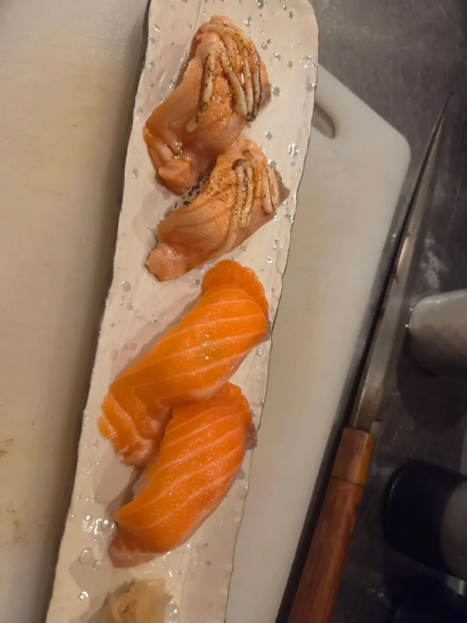 🍣 炙りサーモンとサーモン寿司